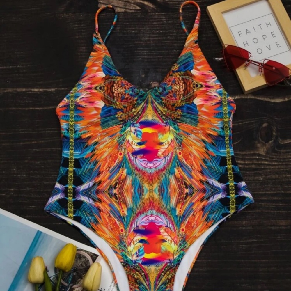 Allover Graphic One Piece Swimsuit 🔥